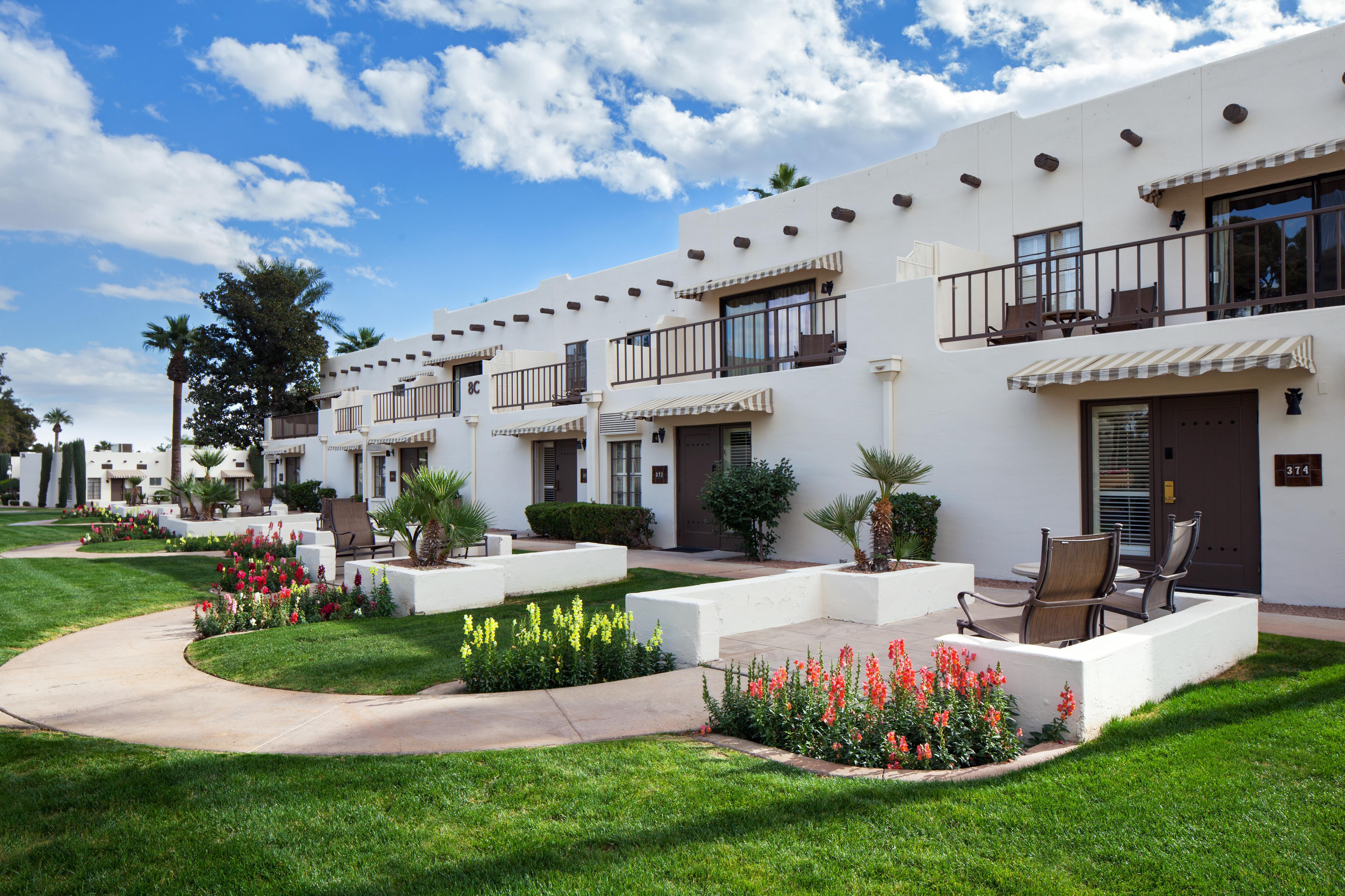 The Wigwam Hotel Litchfield Park Bagian luar foto