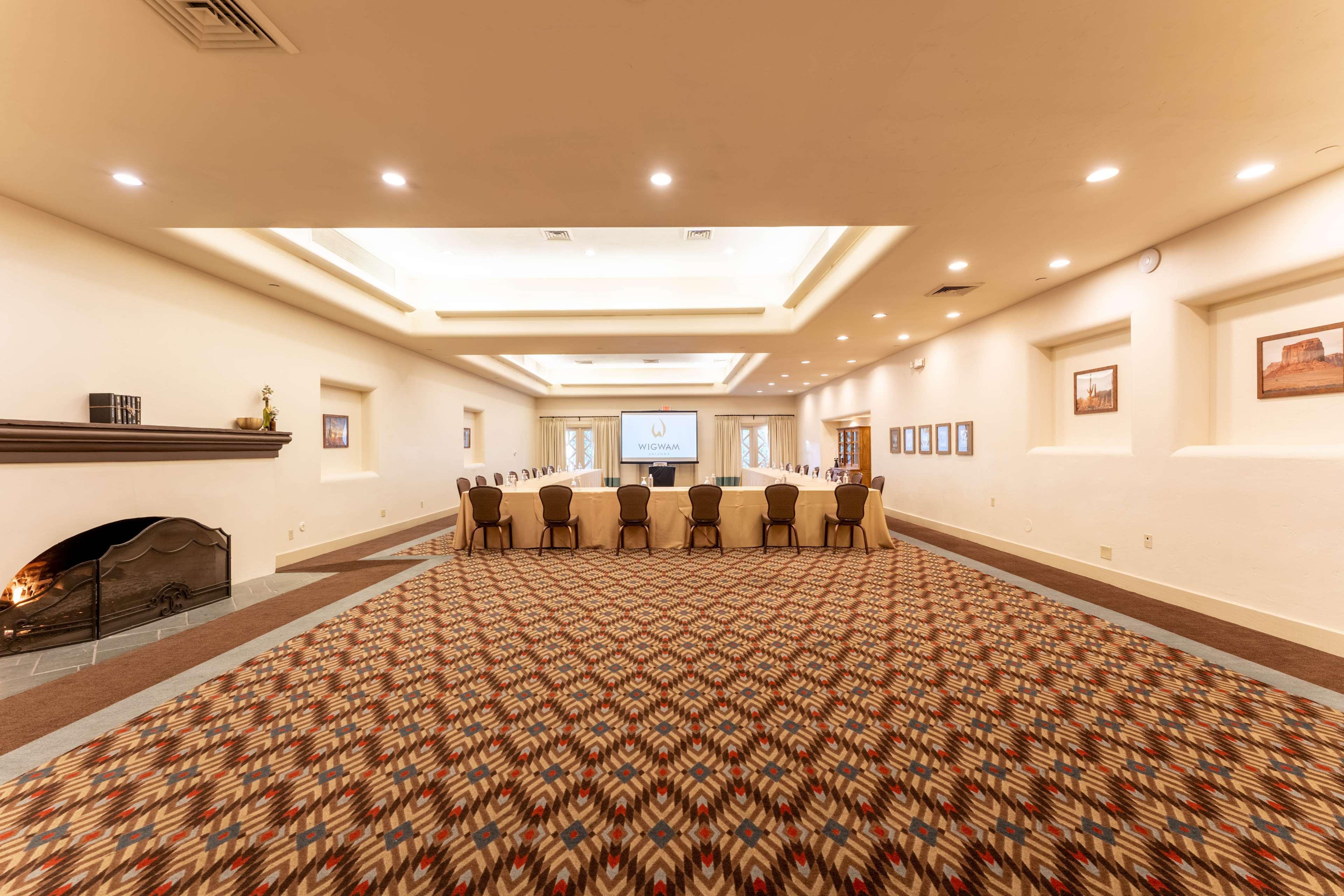 The Wigwam Hotel Litchfield Park Bagian luar foto